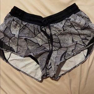 Lululemon hotty hot shorts